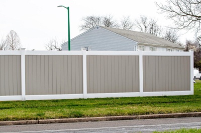 vinyl fence